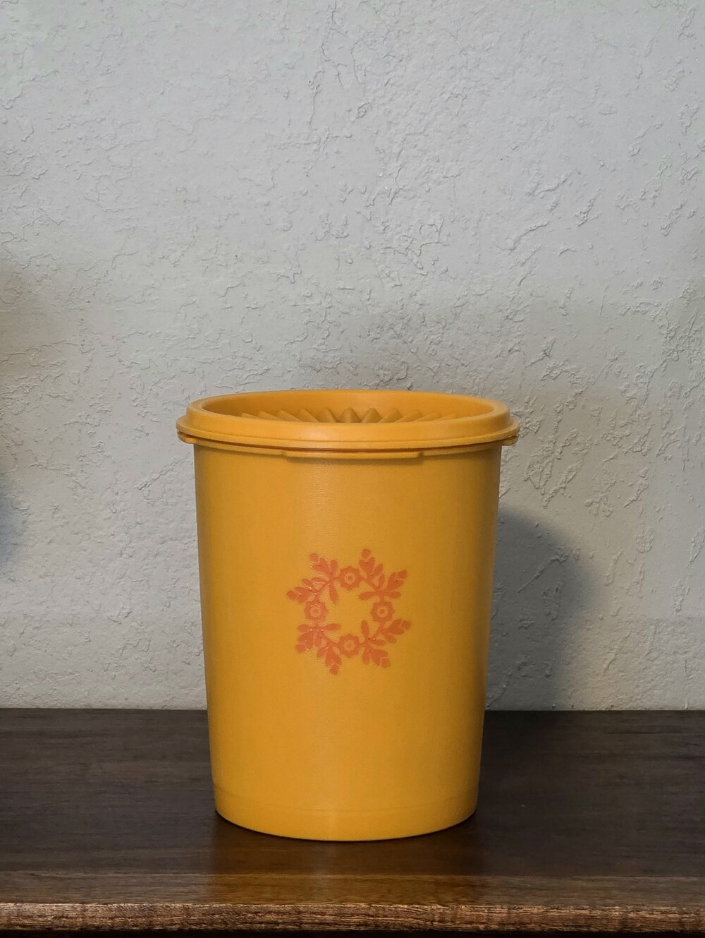 Tupperware Marigold Servalier Canister 811-14, Vintage 1970s